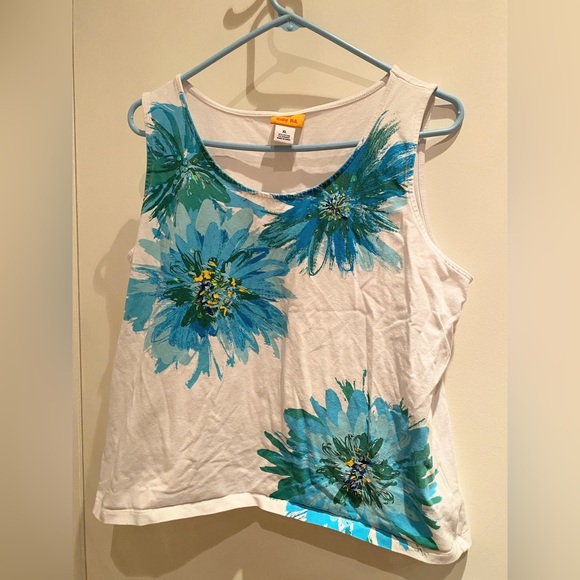 Ruby Rd. Tops - Ruby Rd Blue Floral Scoop Neck Tank Top - size xl